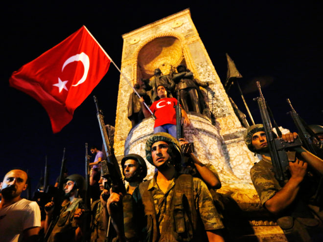 The Turkish Coup Is Unfolding on Facebook Live Right Now
